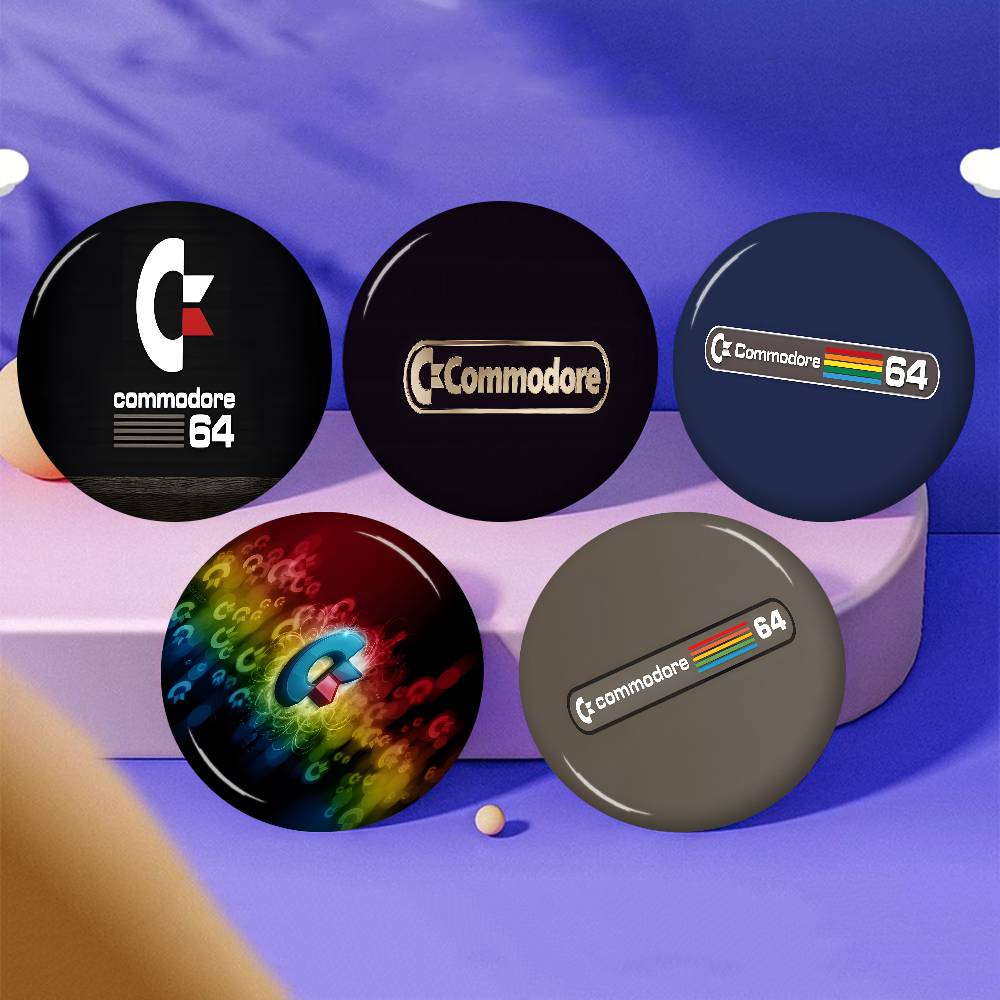 C-Commodore-64 دبوس زينة يدوي  - مراجعة Tech Accessories Backpack وسعره